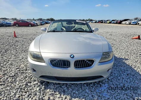 2005 BMW Z4 2.5 z USA, uszkodzony, nr VIN 4USBT33575LS56659